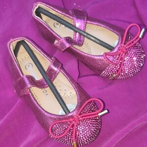 TOP Moda Girls' Fuchsia Glitter Bow Mary Jane Dress Shoes